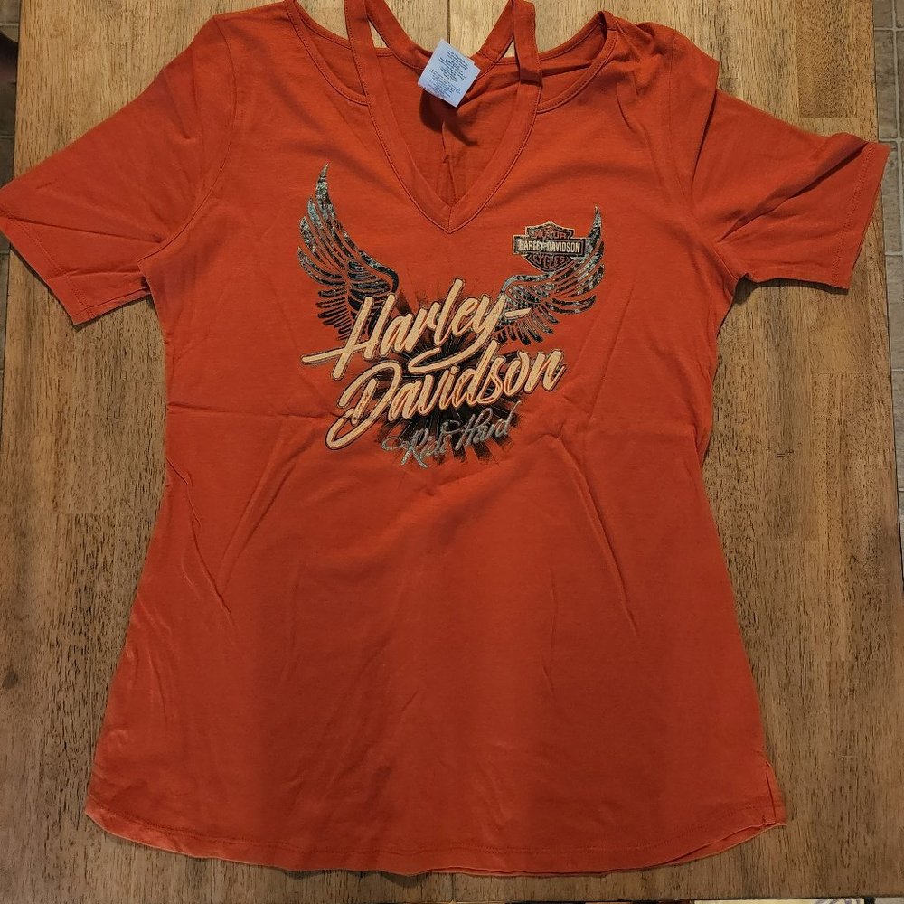 Cute Women's Medium Harley-Davidson Strappy Vee Neck Tee Shirt
